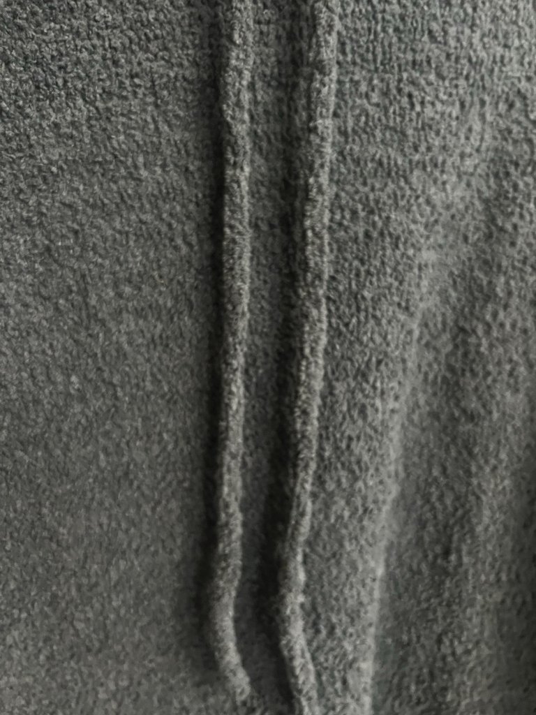 Sunday Citizen Unisex Grey Microfiber Snug Blanket Hoodie One Size Nwt. V — image 4 of 7